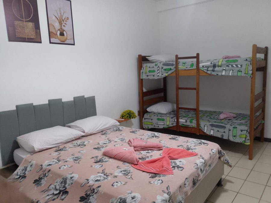 Quarto Família com cama de casal e beliche, para até quatro pessoas